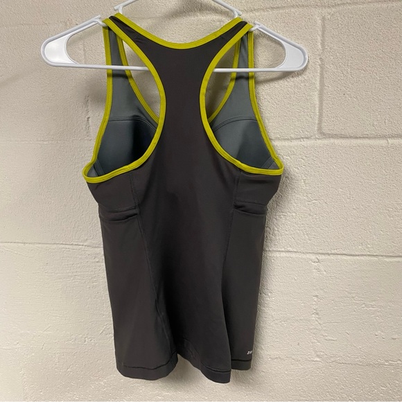 Nike Dri-Fit Women’s Workout Tank Top - Picture 2 of 7